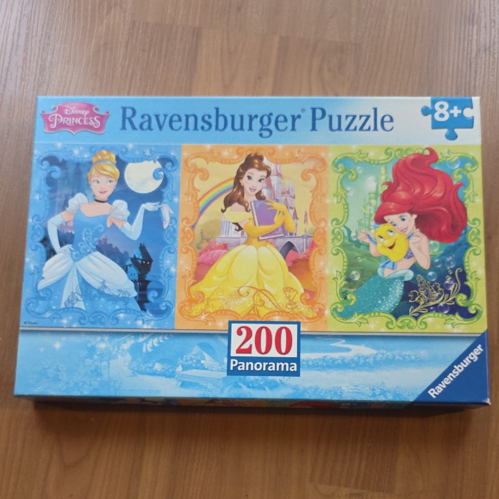 Ravensburger Disney Princess Puzzle - Blue, Yellow, Green